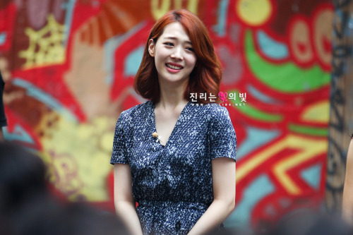 Sulli F(x) - KBS Guerilla Date Pics