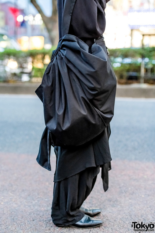 tokyo-fashion: 19-year-old Japanese beauty school student Mai on the street in Harajuku wearing a mi