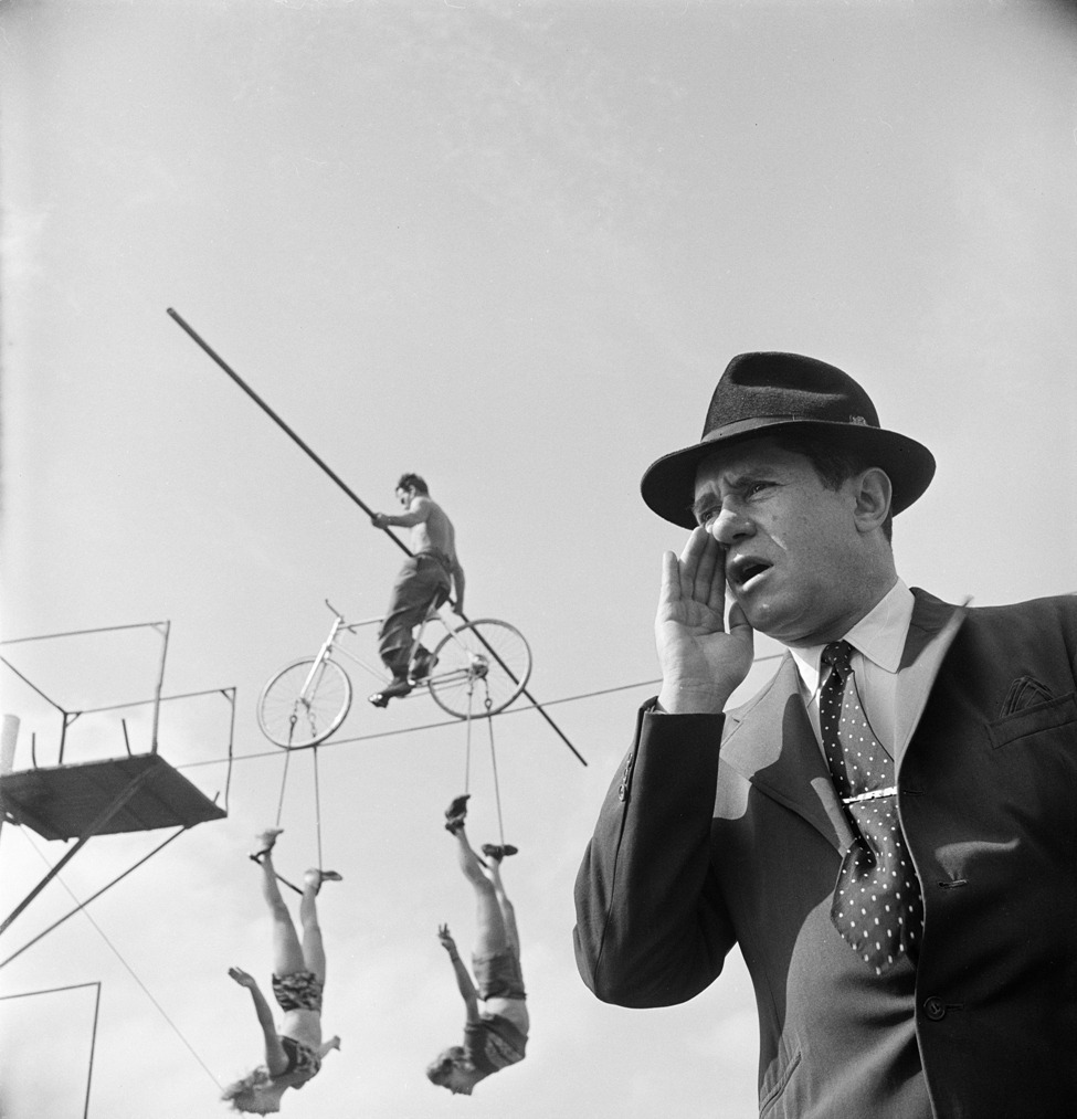  crowcrow: Stanley Kubrick 1940’s photography. 