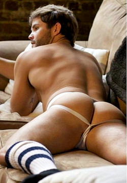 Sexynekkidmen:  Gearessentials:  Strapped Ass!   See Hot Guys On Your Dashboard All