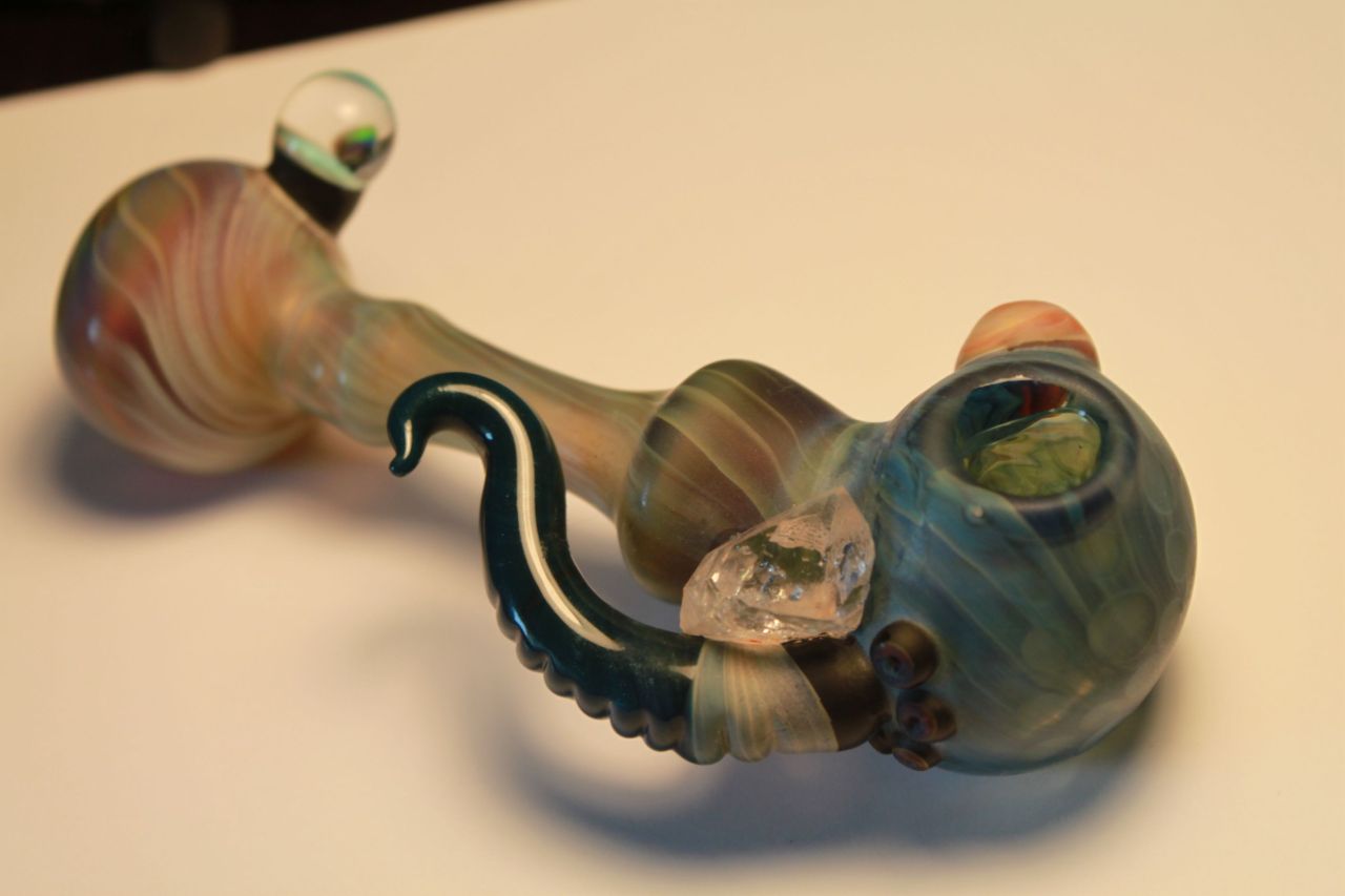 inmemoryoftheking:  A friend that I went to high school with started working with
