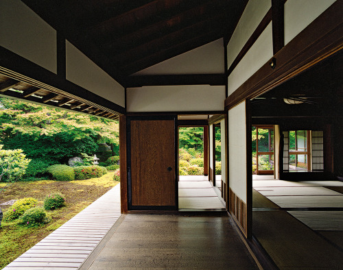myk0119: artchiculture: View, Kyoto Jacqueline Hassink  本丸イメージ