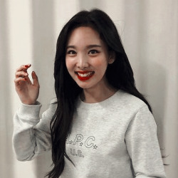 ❥ nayeon pink hair icons ❥ like or reblog if u sa - Tumbex