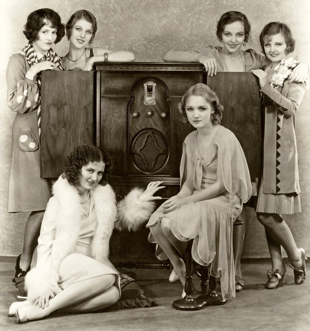 maudelynn:  The WAMPAS Baby Stars of 1929 - l to r ~ Caryl Lincoln, Loretta Young,