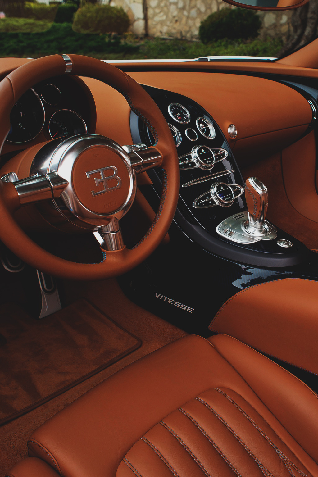 lussododici:  Bugatti Veyron   // More // Instagram // Join our network 