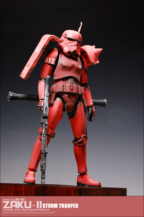 mobile-suit-gundam:  sanosagara:  「GUNDAM.Star Wars」☆ Storm Trooper Custom Models  yoo that golf though… 