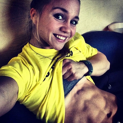 fitgrills:  If you couldn’t tell, I have a thing for blondes. Especially blondes as cute as Angelica Enberg here.