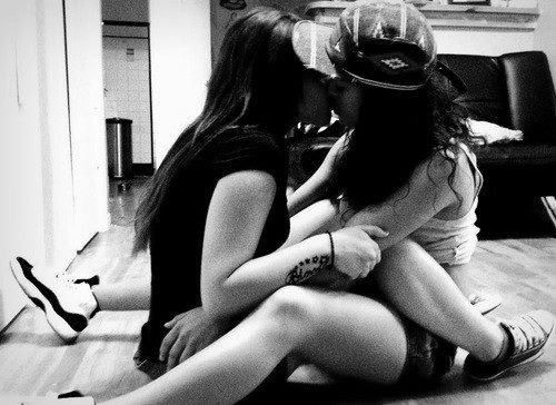 lovel-ylesbian:  ♡ 