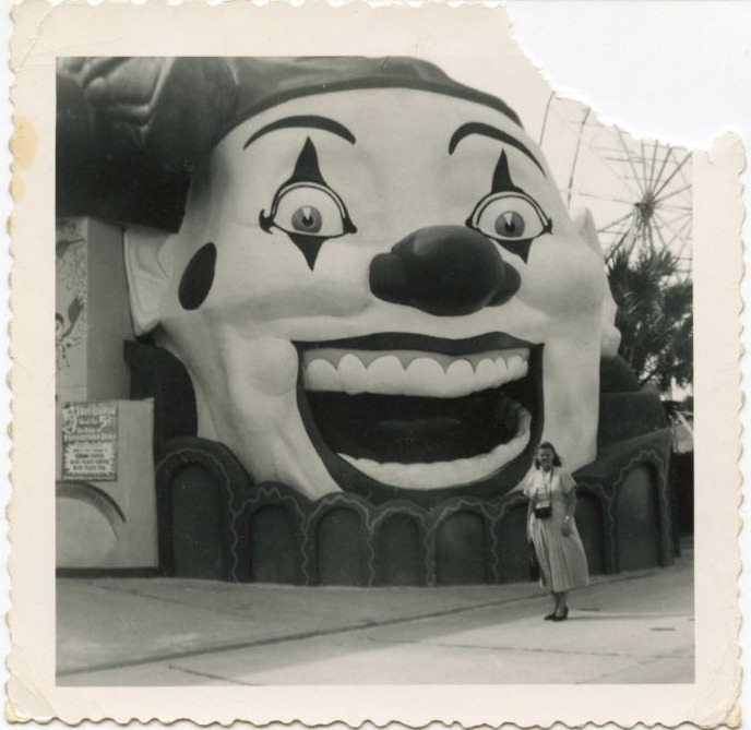 photobigbang:  Anon / Vintage snapshot /  50s / clown 