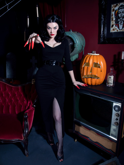 snootyfoxfashion:Vampira Inspired Clothing by La Femme En NoirEach piece is a recreation or inspired