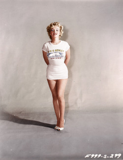 retrogasm:  Memorial Day Marilyn Monroe-A-Thon