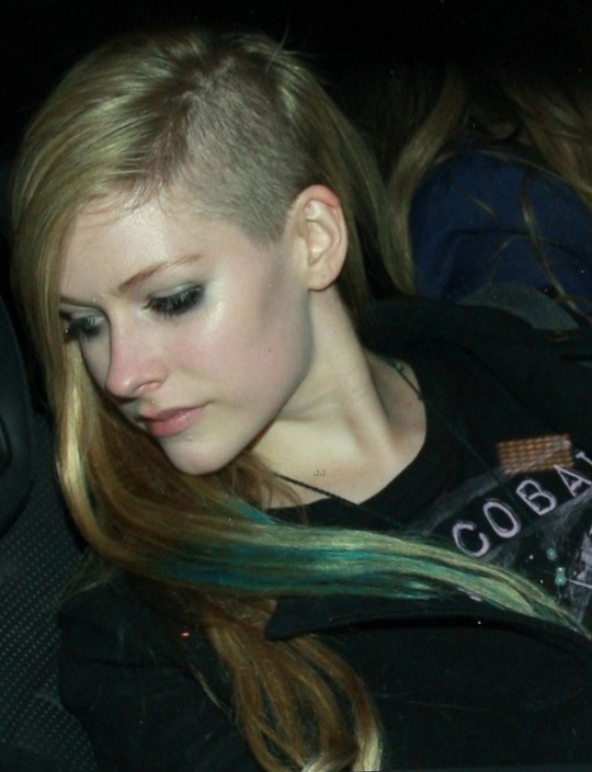 Avril Lavigne Sucking Cock