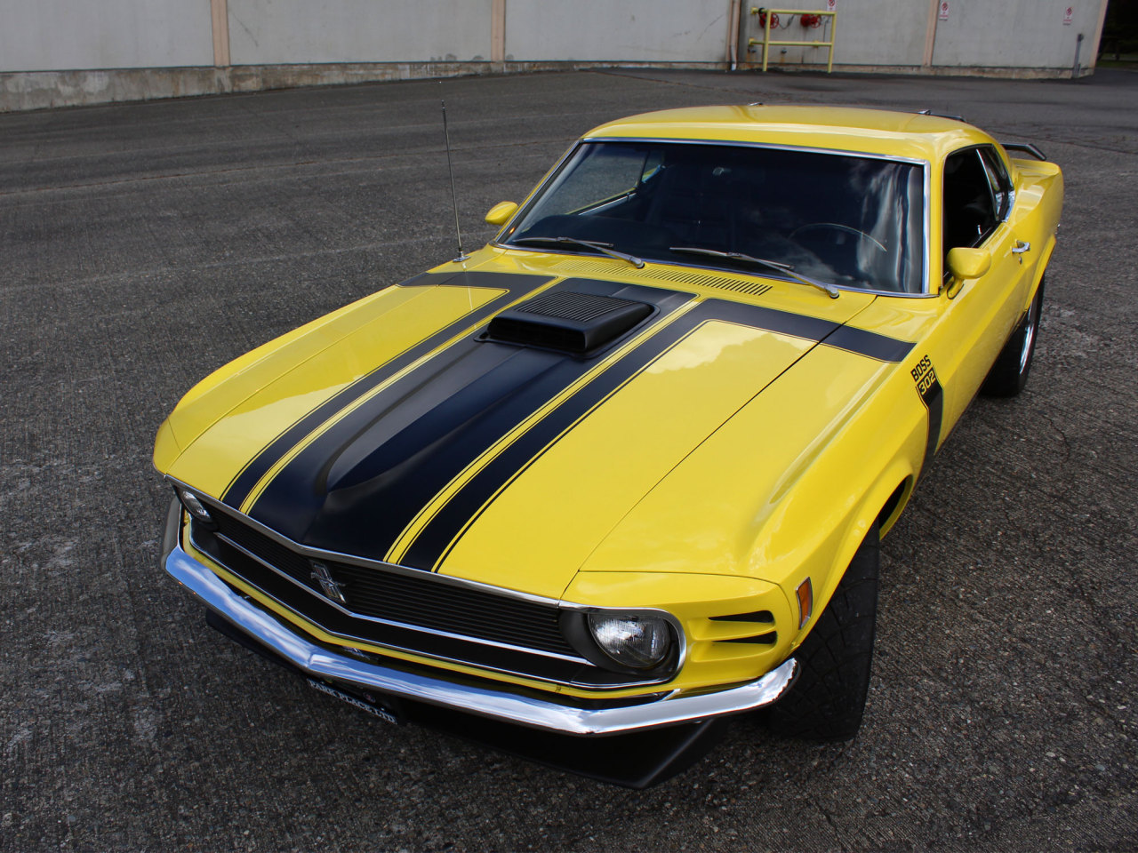 parkplaceltd:  1970 Ford Mustang Boss 302. http://bit.ly/10Dex6j