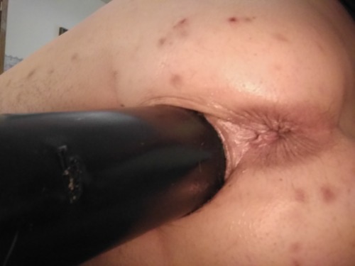 @Sexiskler69 has been plugging her cunt for 36hours(!) with a beer can and fucking herself with a giant dildo. At this rate it really won’t be long before the effects of the stretching start to become permanent. She’s on a one way mission