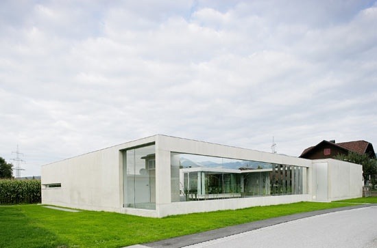 n-architektur:  Badehaus, Rankweil, Austria Marte.Marte Architekten