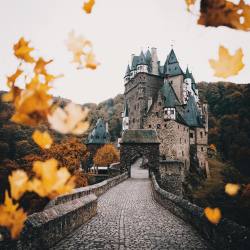 wicked-autumn:  grace–upon–grace:  Eltz Castle || Hannes Becker  🎃Halloween everyday🎃 