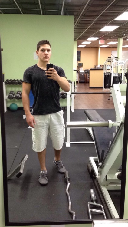 shreddernaut:  shreddernaut:Tagged by dirty-flirty-fitness for 6 selfies so here you go tumblr :) I tag Jeb Bush, Bernie Sanders, Hillary Clinton, and Donald Trump Reblogging because I was tagged again by fiercely-fit.tumblr.com I don’t have enough