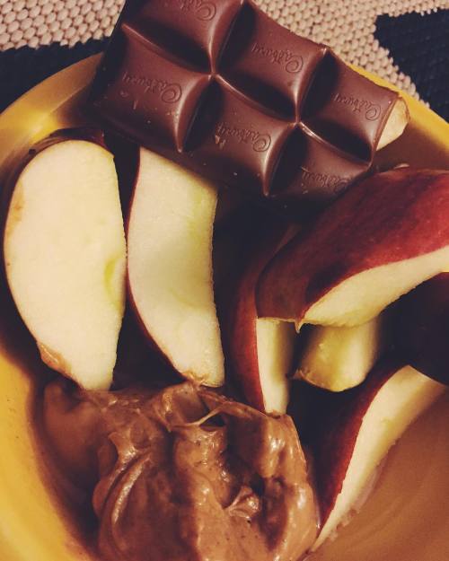 It&rsquo;s about balance dudes ☯ || #caramilk #peanutbutter #apples