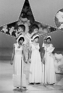 vintagegal:  The Supremes on the NBC’s