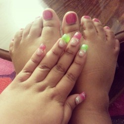 ijumbocakez:  ♥ My toes &amp; nails