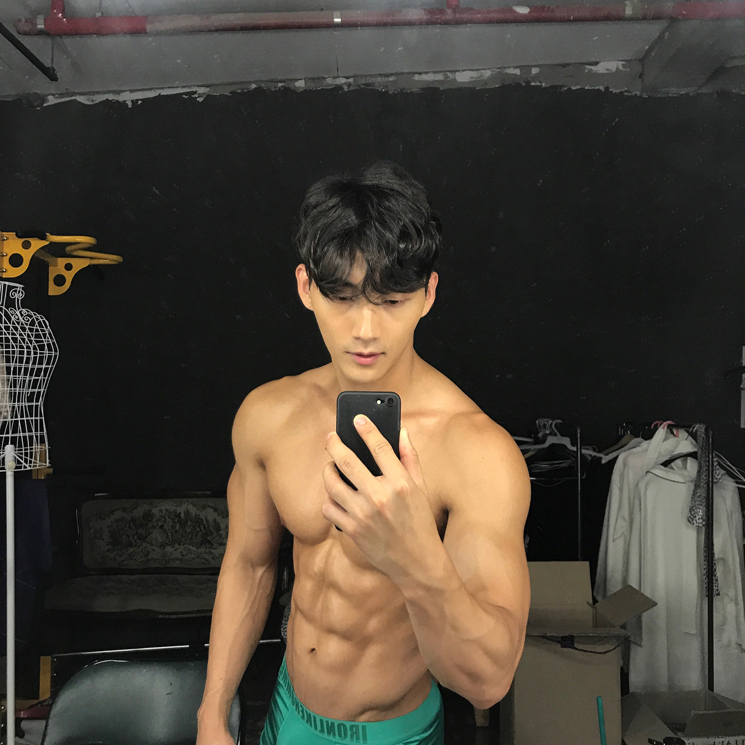 vietboysparadise: IG: louis_oh92 