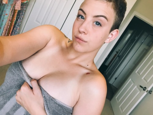 b-e-a-utiful-me: Since my tits are so fucking amazing I thought I’d share them with my lovely follow