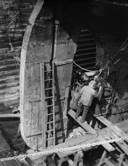 Commander Byrd&rsquo;s South Pole ships (likely Bear of Oakland) at East Boston dry dockLeslie J