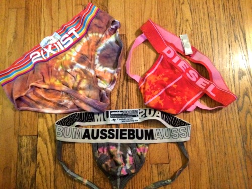 tiedyeundies:  The Final Tie Dye Undies Sale: Package 9 includes two Jocks (aussiebum & Diesel) and a pair of 2xist Breifs in Size LARGE. Get it NOW for only ์ !