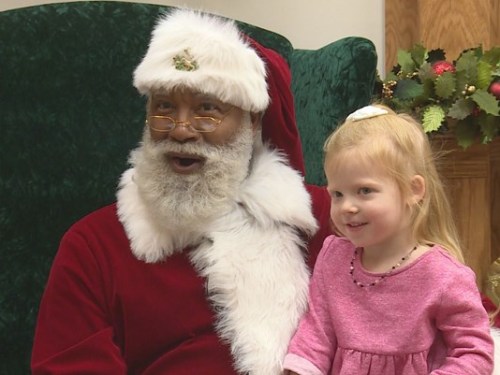 dapenguinninja: the-real-eye-to-see: #BlackSanta How do you tell your kid you aren’t seeing S