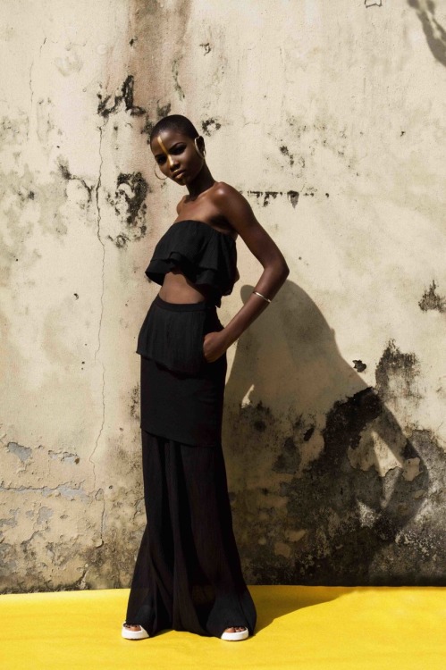 blackfabulousity:  Nigerian Designer I A M I S I G O  S/S 15 Via TheStyleHQ 