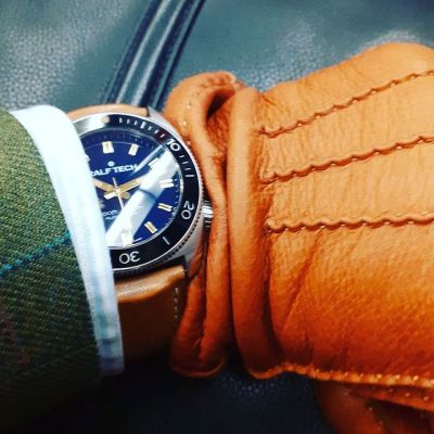 Instagram Repost
ralftech_official With elegance… Featuring WRV Automatic Royale…. [ #ralftech #monsoonalgear #divewatch #watch #toolwatch ]
