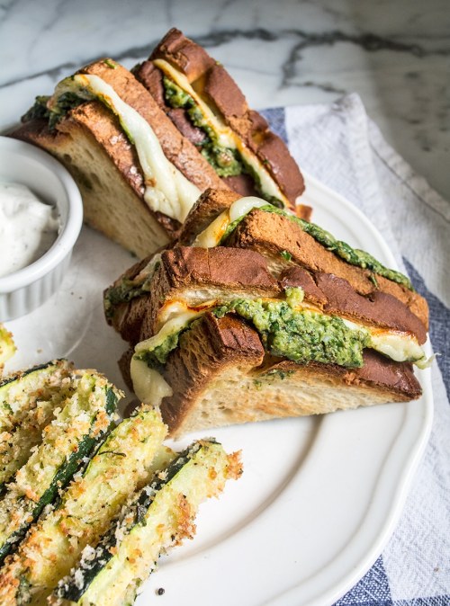 hoardingrecipes:Spinach Pesto Grilled Cheese