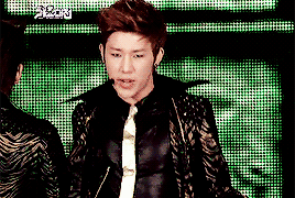  sunggyu + hair styled up 