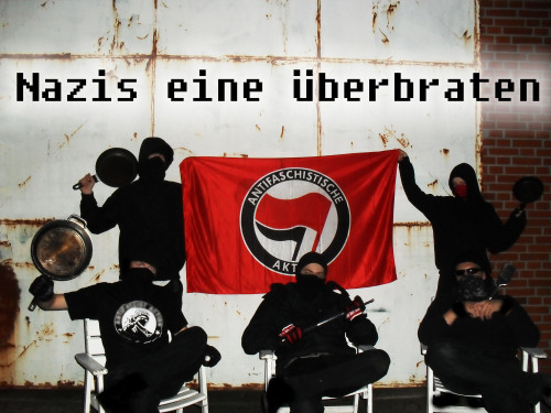 nebenwiderspruch: Bring die Crew mit