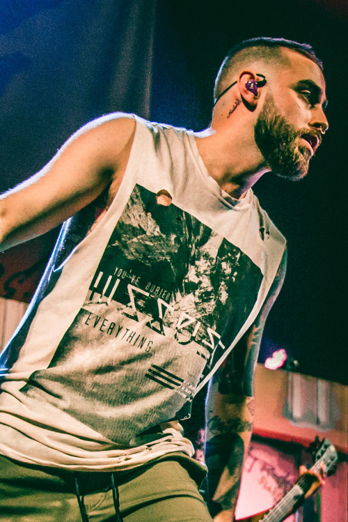 tyler carter // issues x 