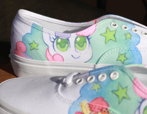 dawnf1re:Some custom shoes for @bobdude0.