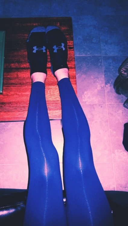 wickedlegs:It’s blue Monday.