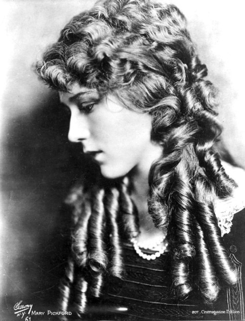  Mary Pickford~A Canadian-American film actress and producer with a career that spanned five decades