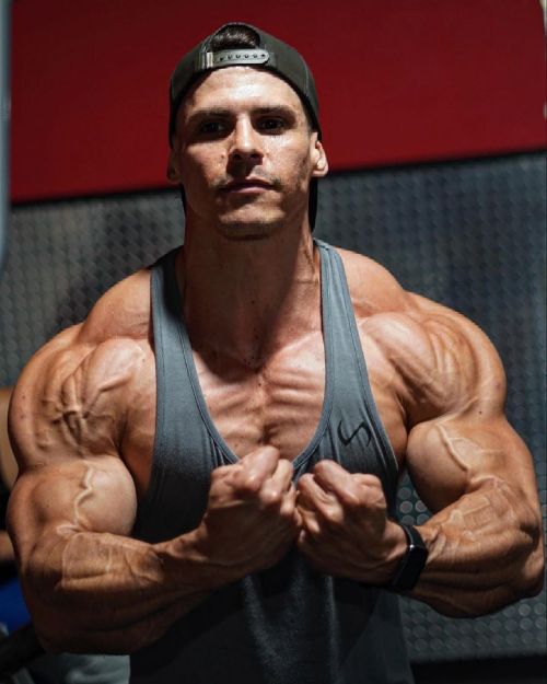 muscleryb:  Max Murillo  