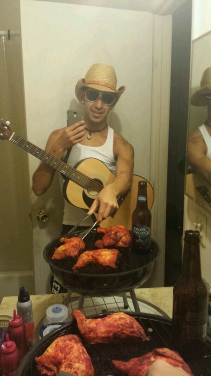 quarrelss:  Tell me again about how your selfie game is strong? 