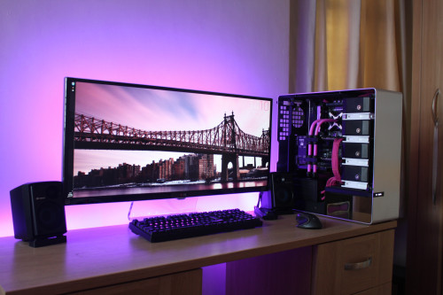 /u/_Vova / Ultrawide & Custom PC build