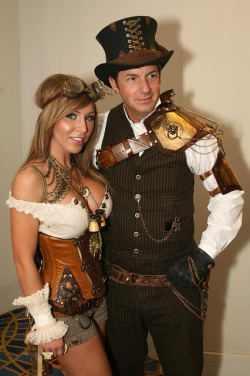 steampunkopath:  Steampunk Girls http://steampunkopath.tumblr.com/