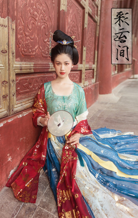 changan-moon: Traditional Chinese hanfu by 彩云间汉服