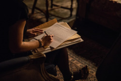 msdarker: A beautiful shot of someone working on the writing prompt that @writingdirty supplies for Tableaux.  Jan 2, 2018, photo by @wlodarczyk 