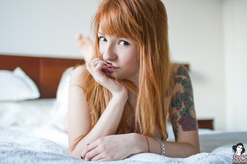 beautifulgirlsmakemesuicidal:  Mille Suicide 