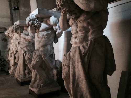 day-and-moonlightdreaming: At the art museum i was fascinated by these marble sculptures.