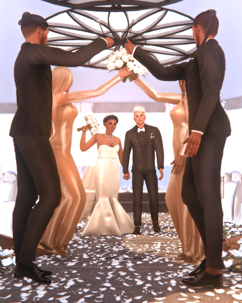 Aleesha & Austin - 9 couple and 1 single posesInstructions :- Place teleporters wherever you wan