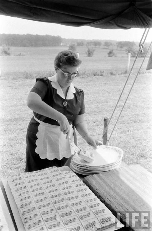 Serving up Republican cake(Edward Clark. 1956)