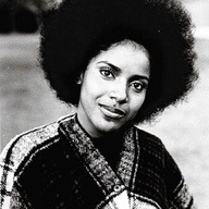 teamocorazon:  Where can I get that T-shirt?  Phylicia Rashad still likes damn good.