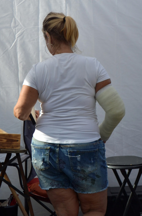 Festival goer with fresh white LAC